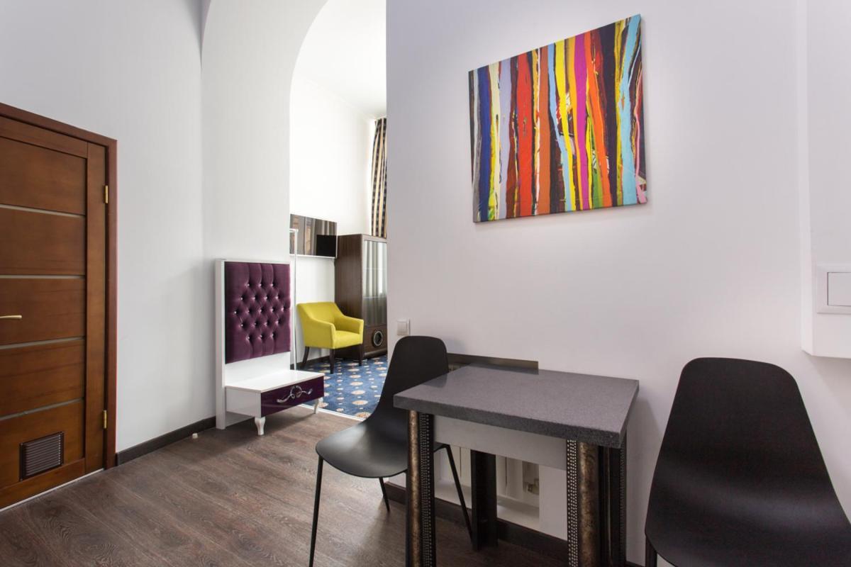 Sumska Apartment Lux ハルキウ エクステリア 写真