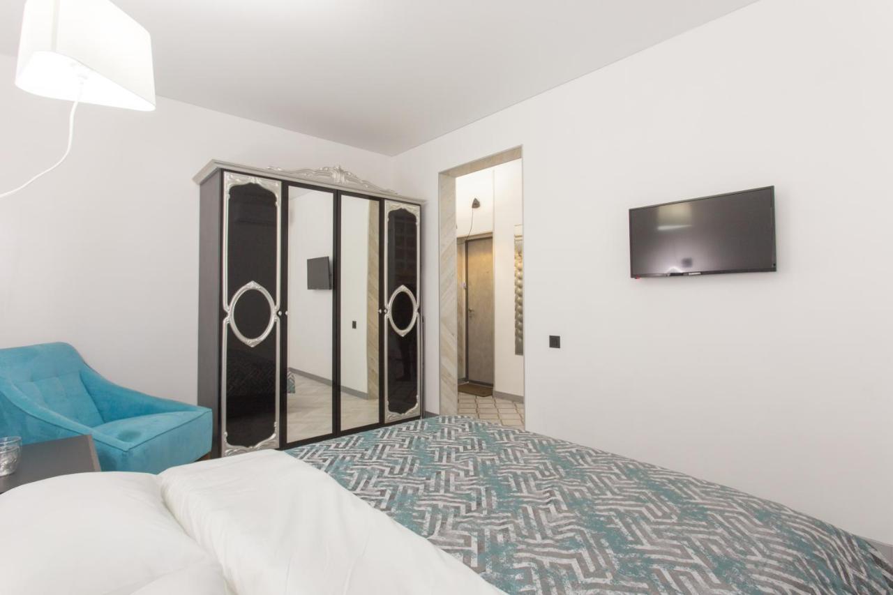 Sumska Apartment Lux ハルキウ エクステリア 写真